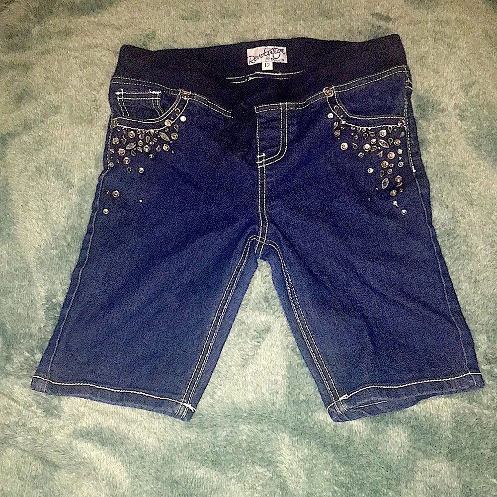 Don’t fit me to small. Super cut with sparkle pockets